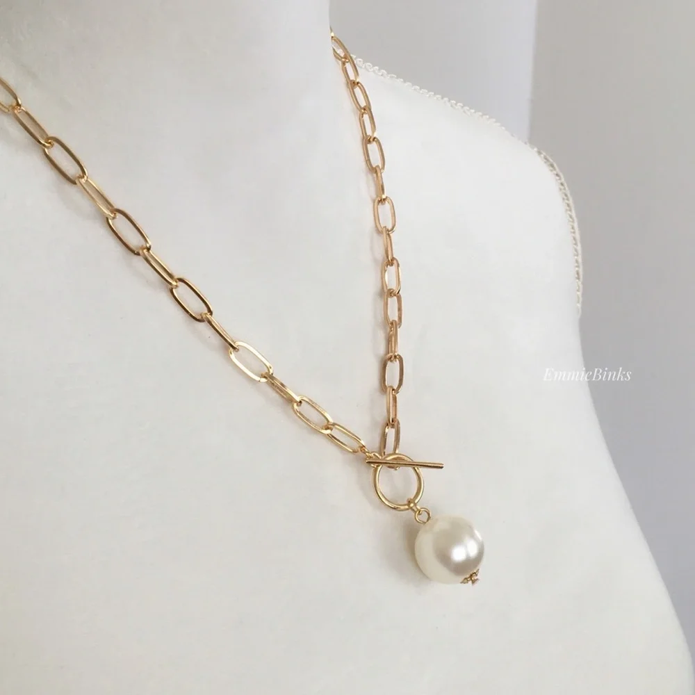 ✨3/$38 New Golden Paperclip Chain Faux Pearl Toggle Clasp Front Closure Necklace - Picture 10 of 16